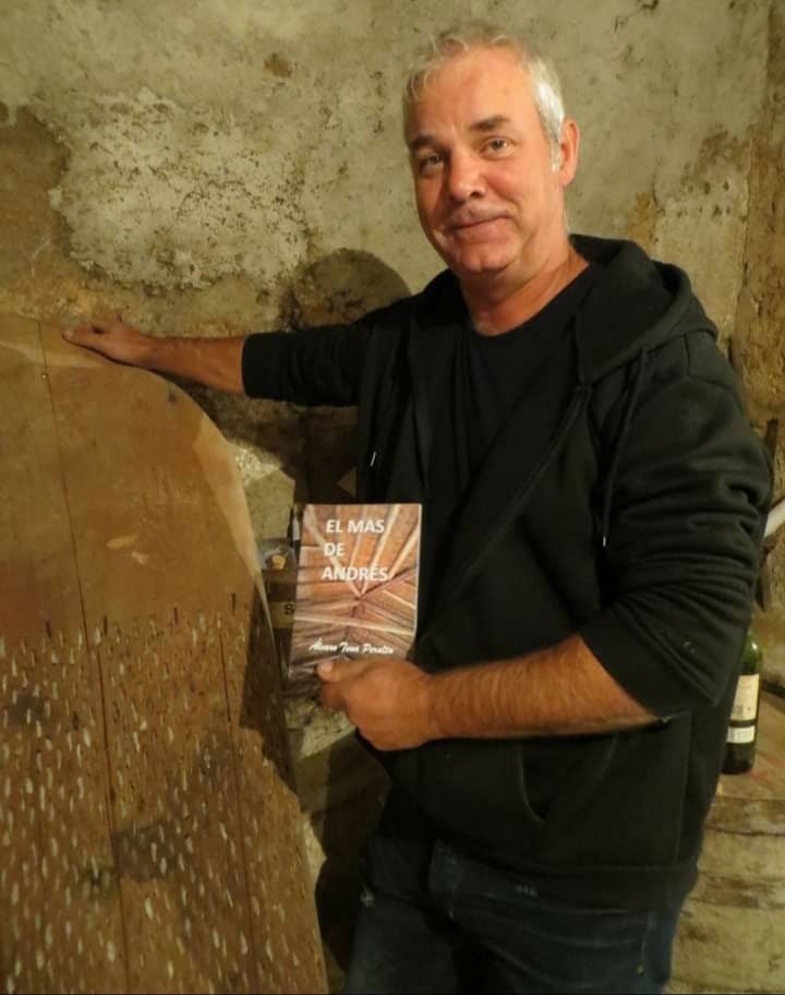 ÁLVARO TENA